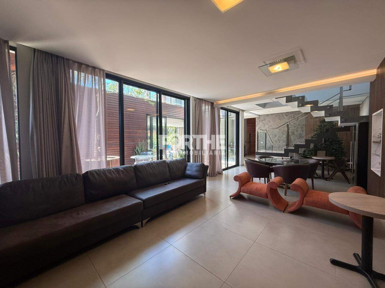 Sobrado em condomínio à venda no Country: 