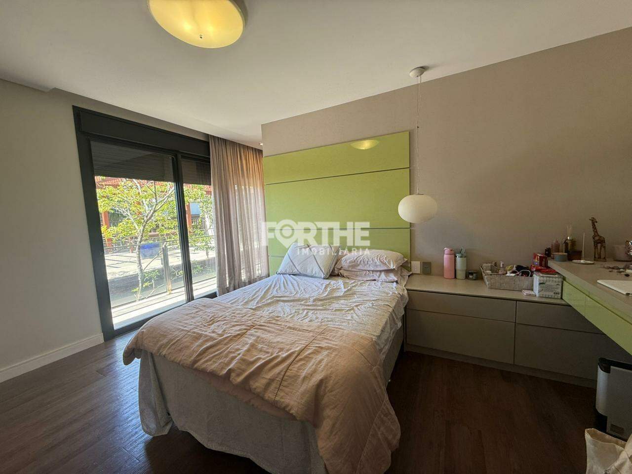 Sobrado em condomínio à venda no Country: 