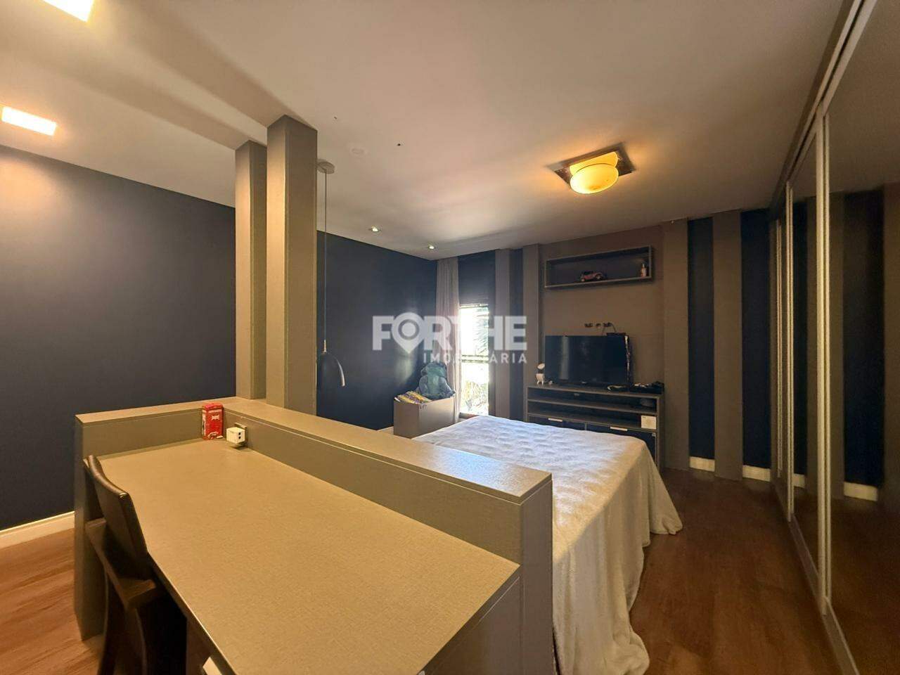 Sobrado em condomínio à venda no Country: 