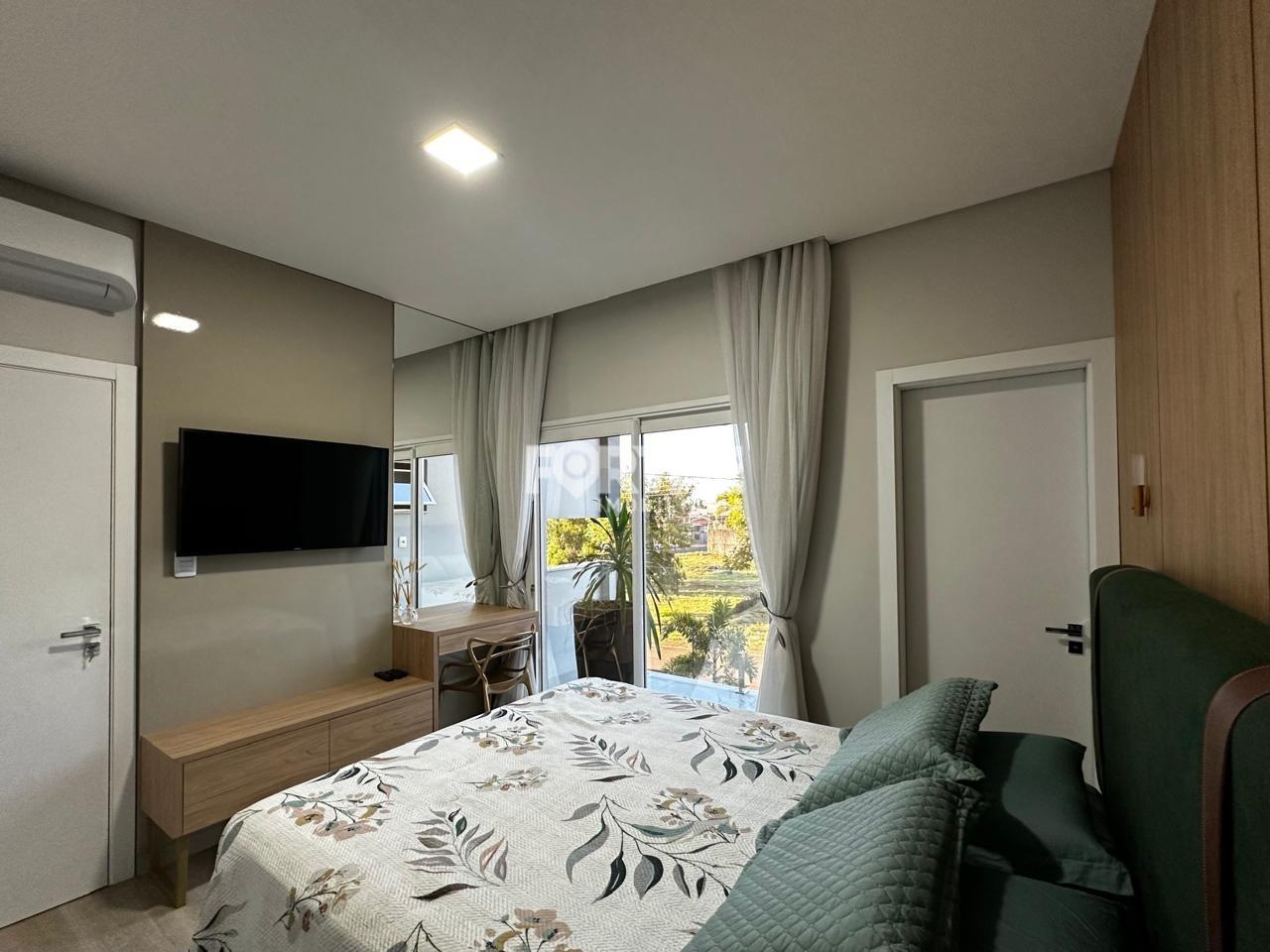 Sobrado à venda no Neva: 