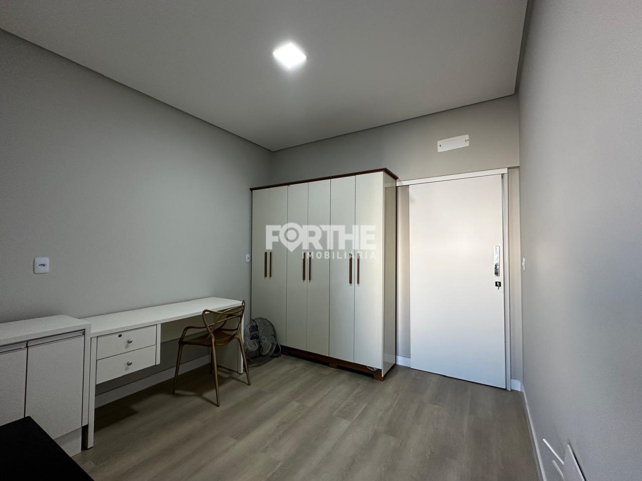 Sobrado à venda no Neva: 