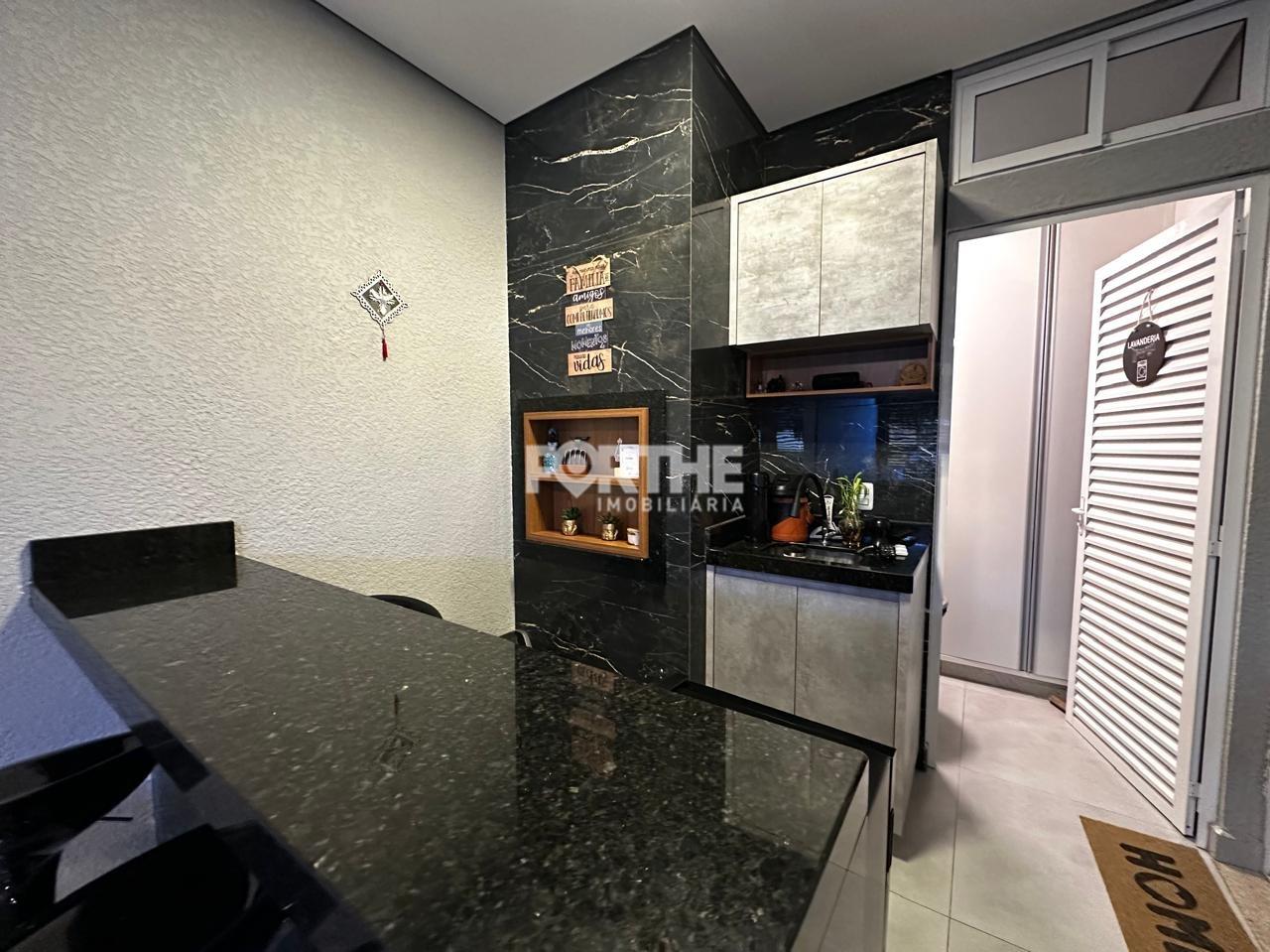 Sobrado à venda no Neva: 