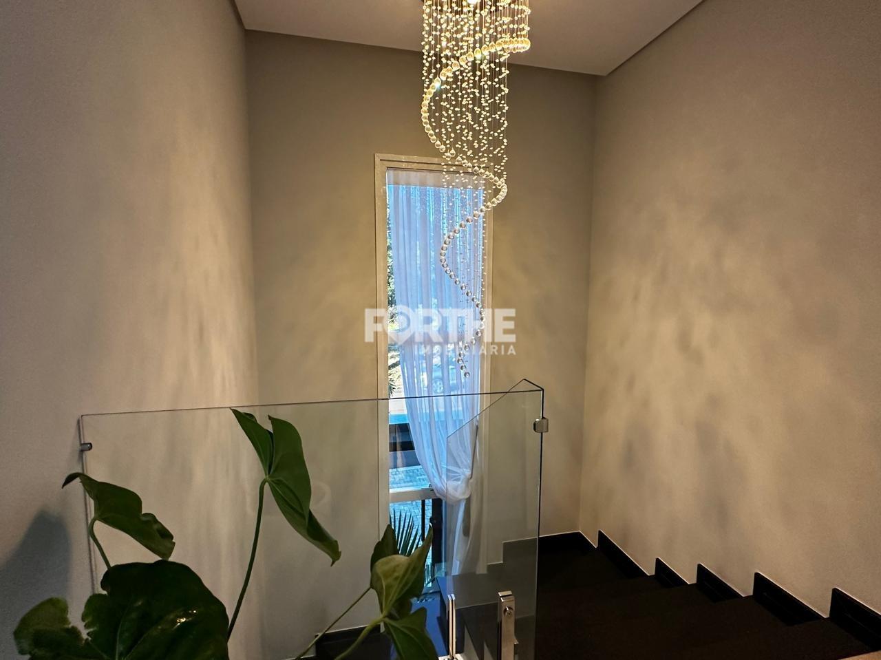 Sobrado à venda no Neva: 