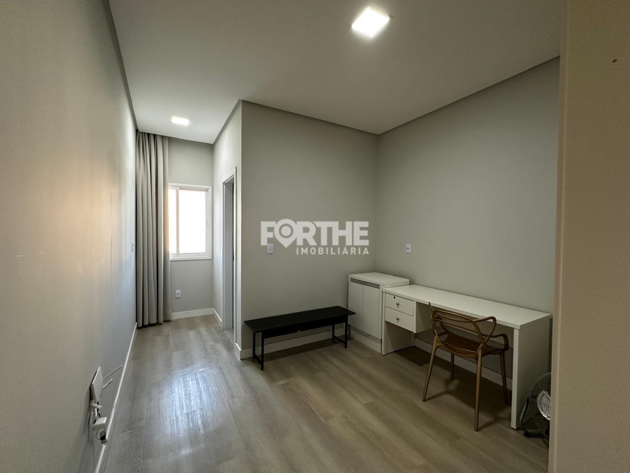 Sobrado à venda no Neva: 