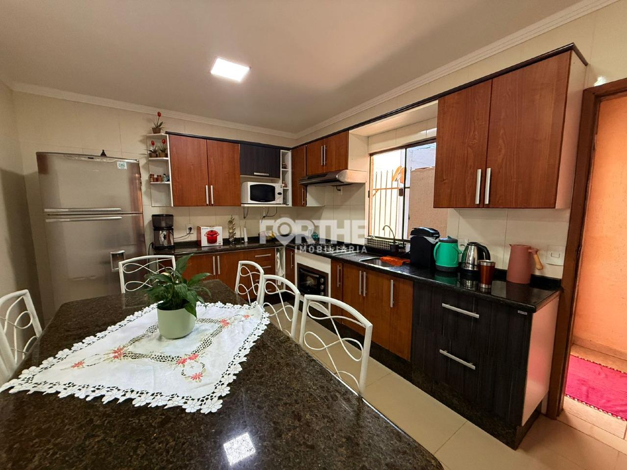 Casa à venda no Universitário: