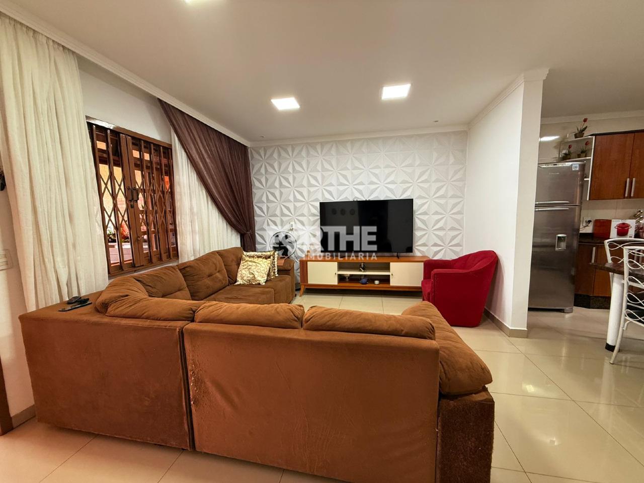 Casa à venda no Universitário: