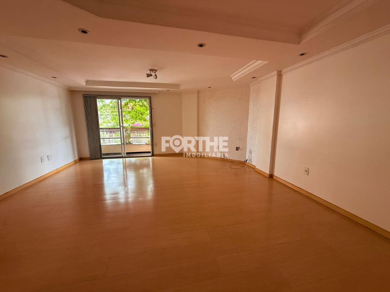 Apartamento 4 Dormitórios Centro 107m²
