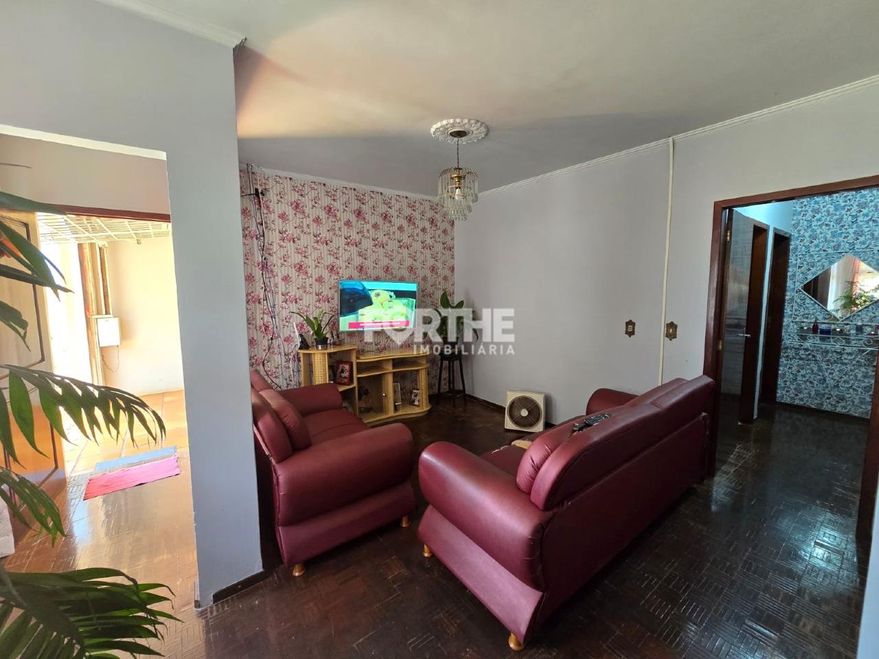 Casa à venda no Recanto Tropical: 