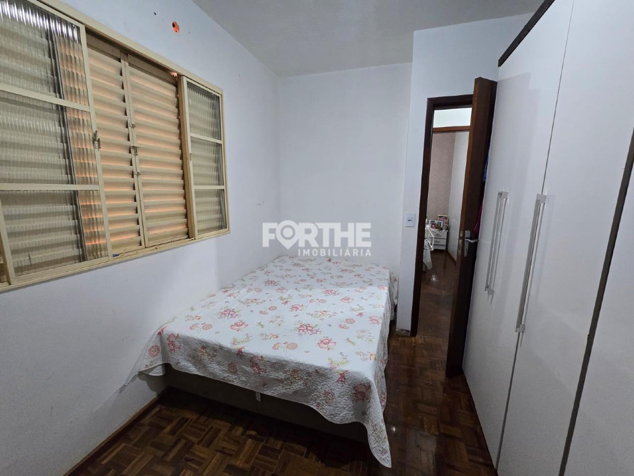 Casa à venda no Recanto Tropical: 