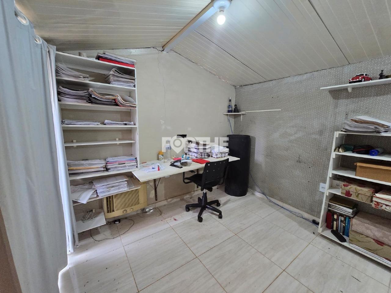 Casa à venda no Recanto Tropical: 