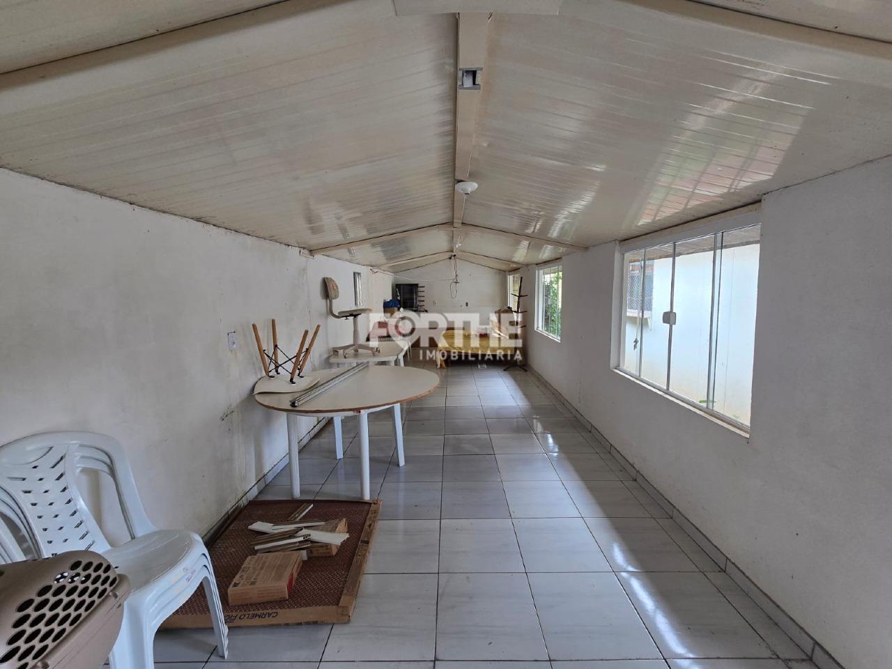 Casa à venda no Recanto Tropical: 