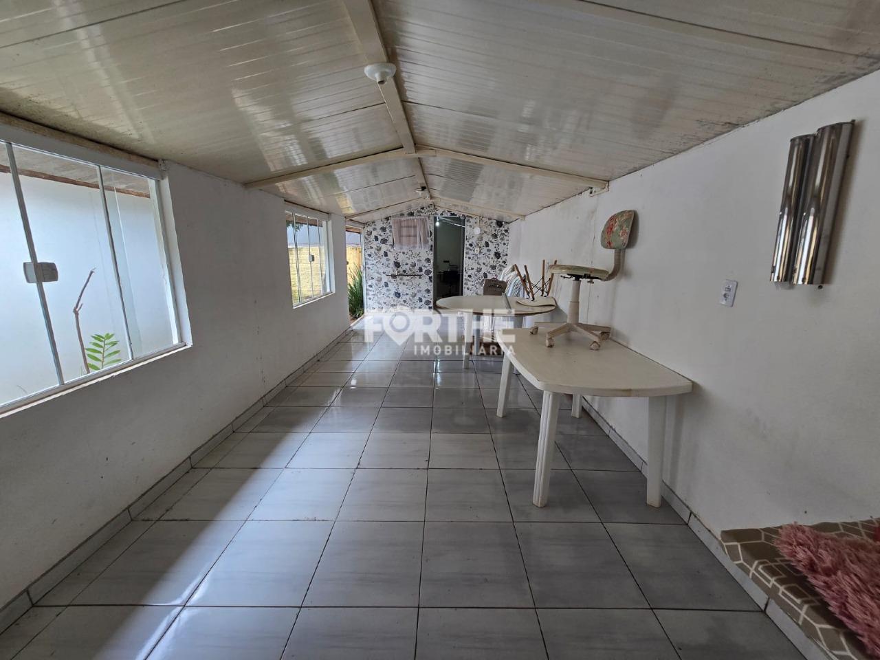 Casa à venda no Recanto Tropical: 