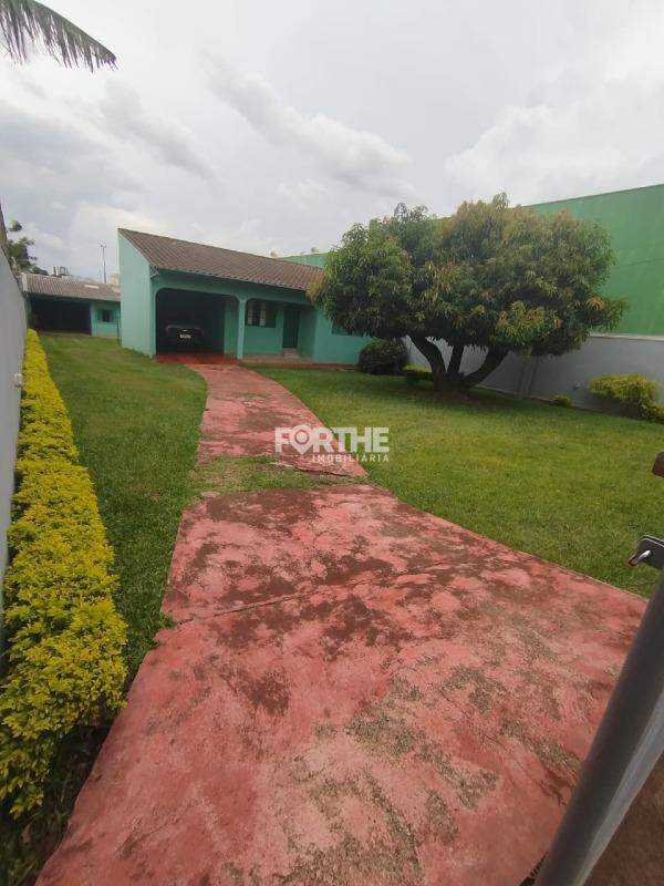 Casa 3 Dormitórios Centro 233m²