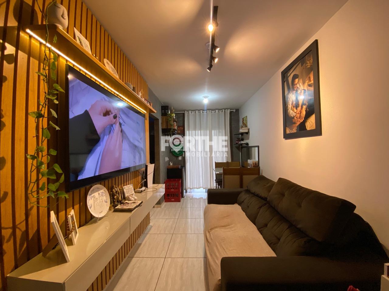 Apartamento 2 Dormitórios Esmeralda 61m²