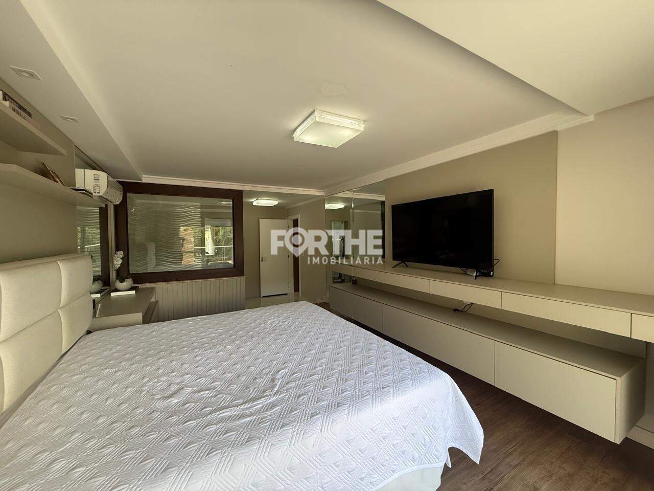 Sobrado em condomínio à venda no Country: 