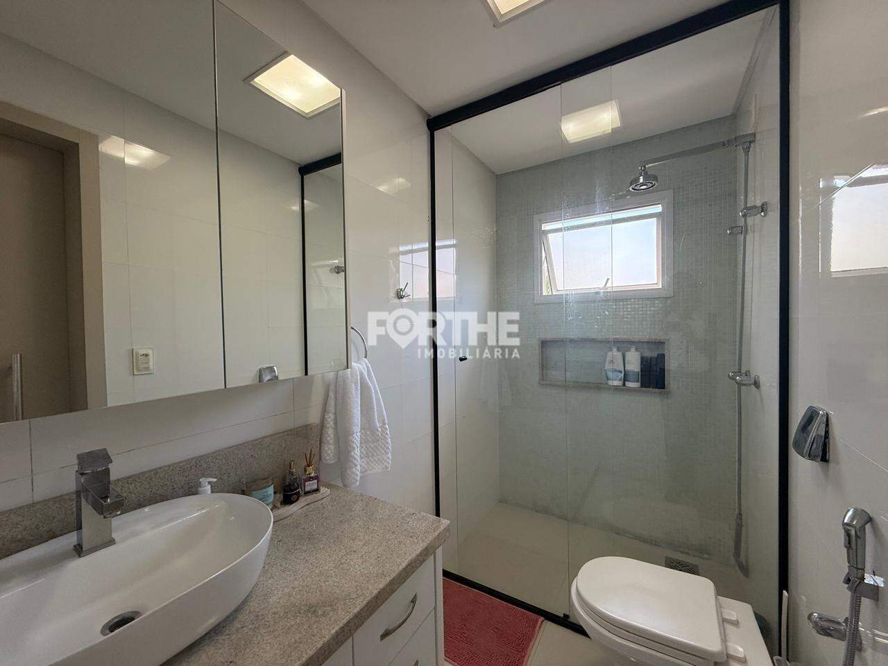 Sobrado em condomínio à venda no Country: 