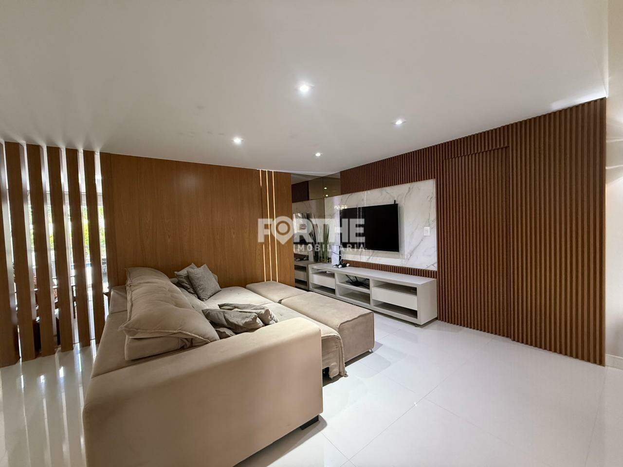 Sobrado em condomínio à venda no Country: 