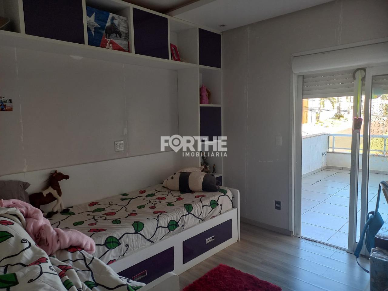 Sobrado em condomínio à venda no Cataratas: