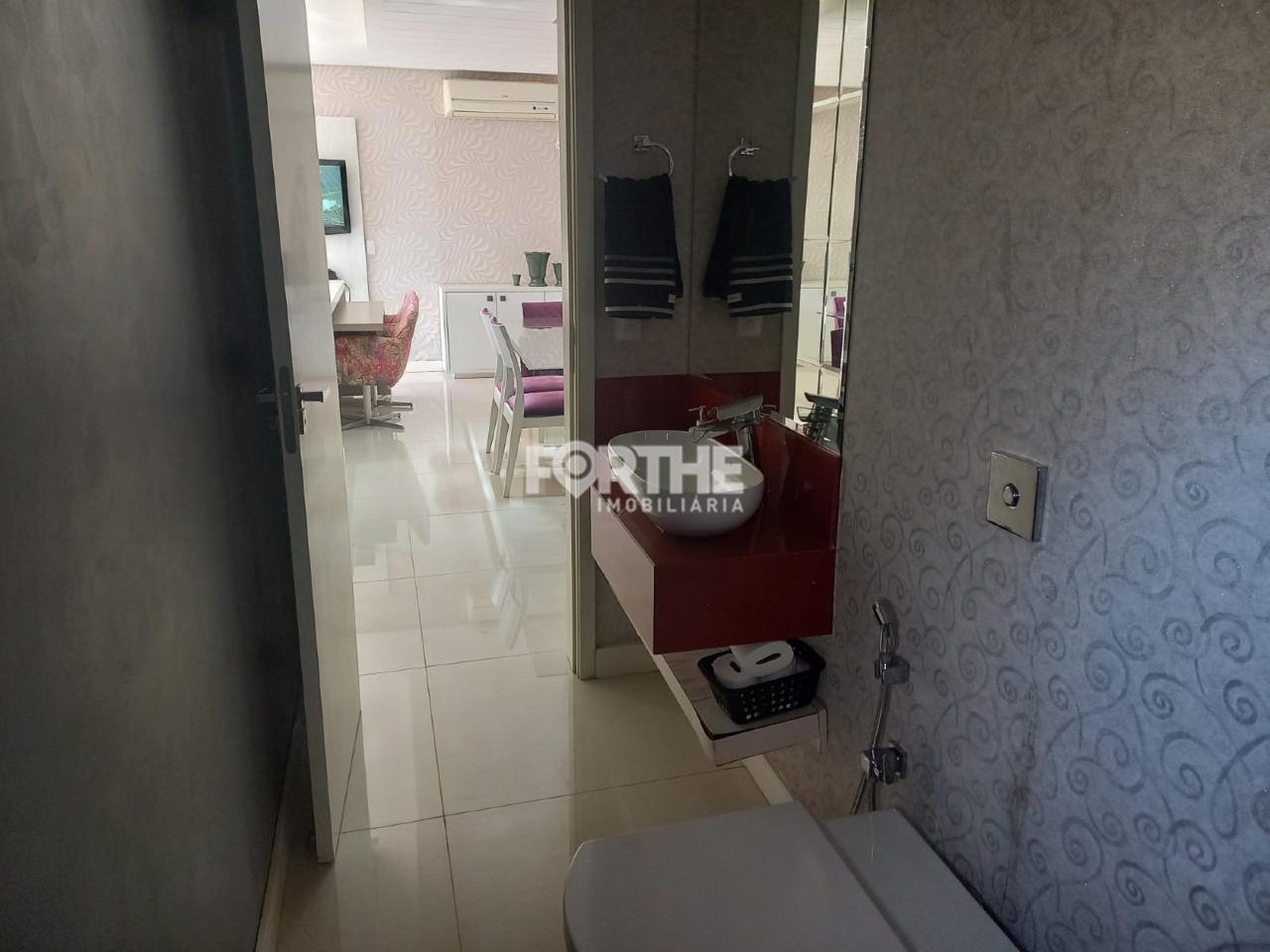 Sobrado em condomínio à venda no Cataratas: