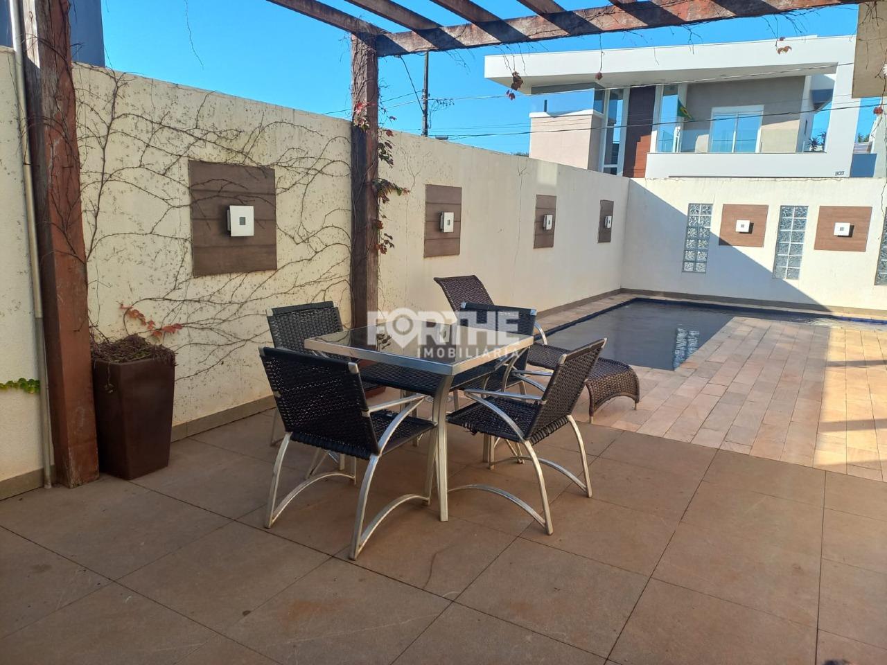 Sobrado em condomínio à venda no Cataratas: