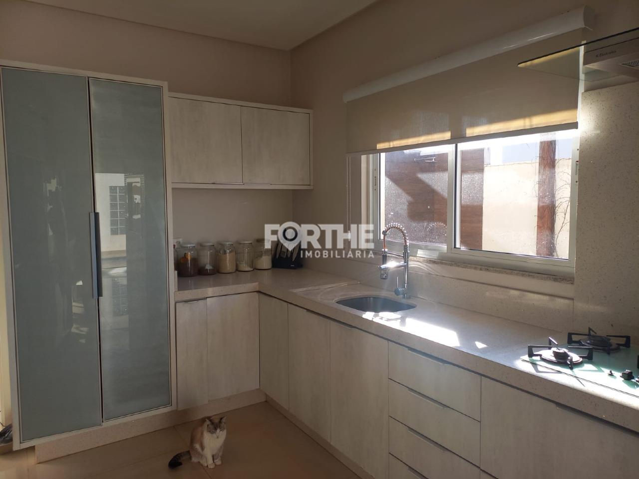 Sobrado em condomínio à venda no Cataratas: