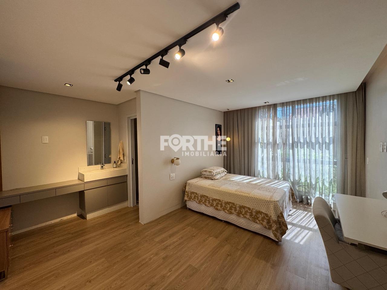 Sobrado em condomínio à venda no Country: 