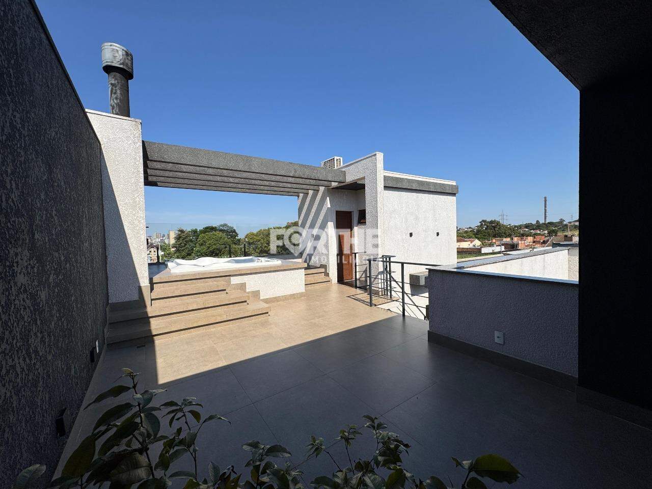 Sobrado em condomínio à venda no Country: 