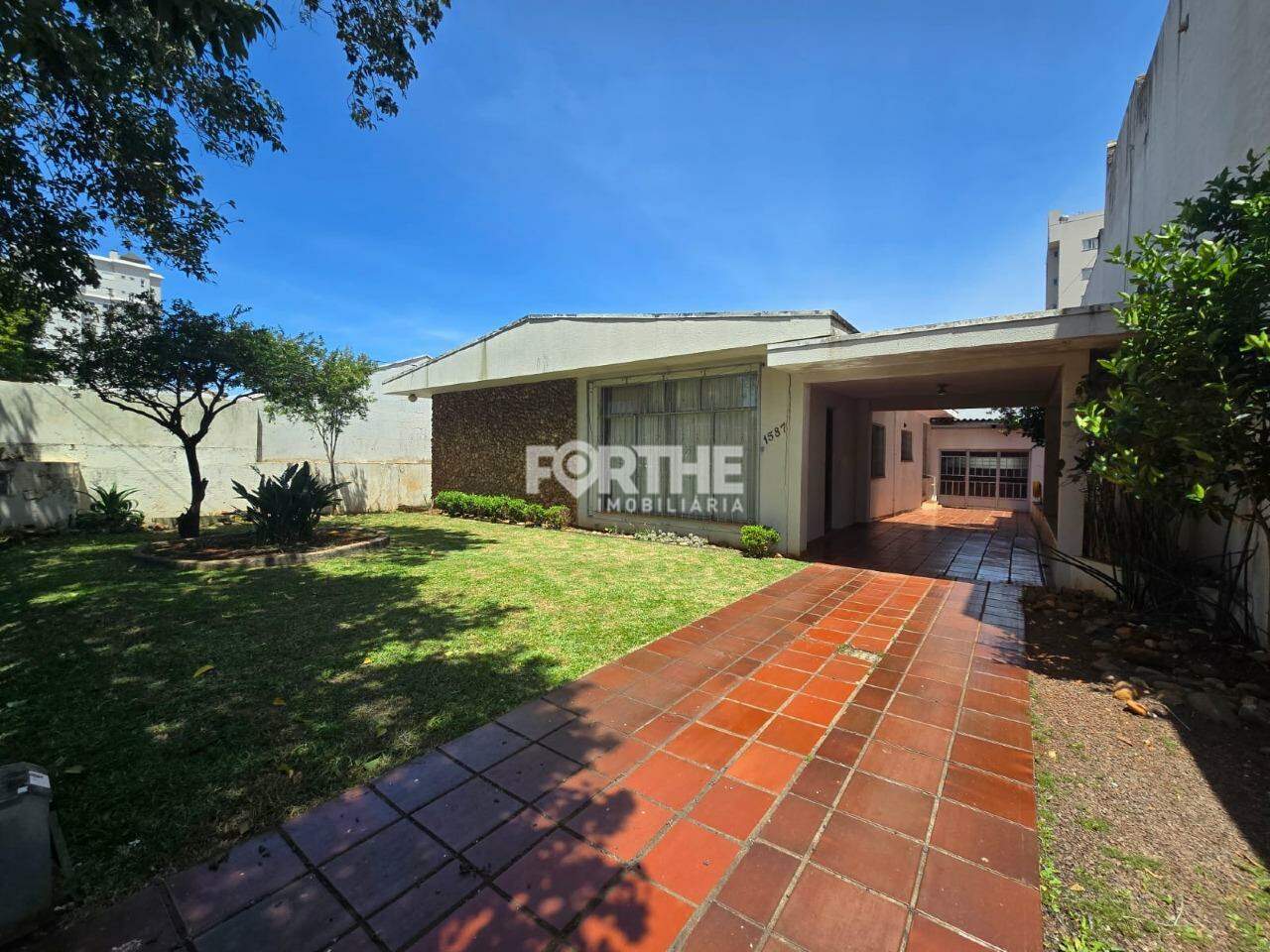 Casa à venda no Centro: 