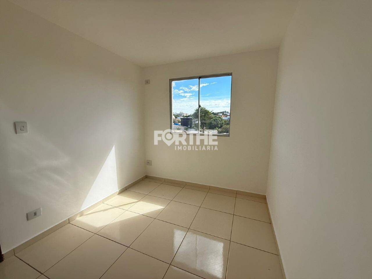 Apartamento à venda no Maria Luiza: 