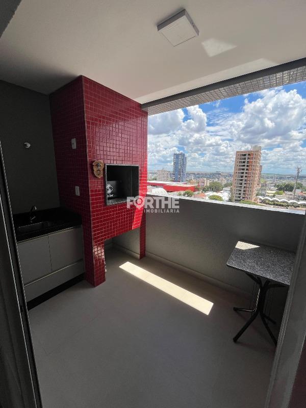 Apartamento à venda no Coqueiral: