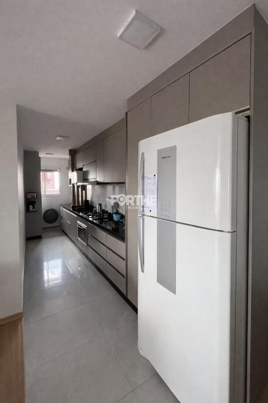 Apartamento à venda no Coqueiral: