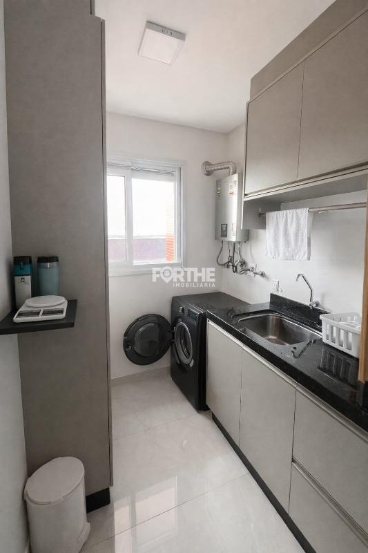 Apartamento à venda no Coqueiral: