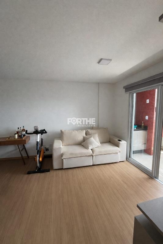 Apartamento à venda no Coqueiral: 