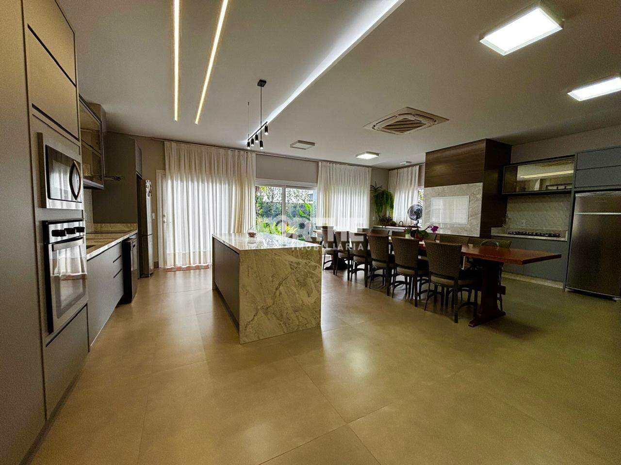 Casa em Condomínio à venda no Cancelli: 