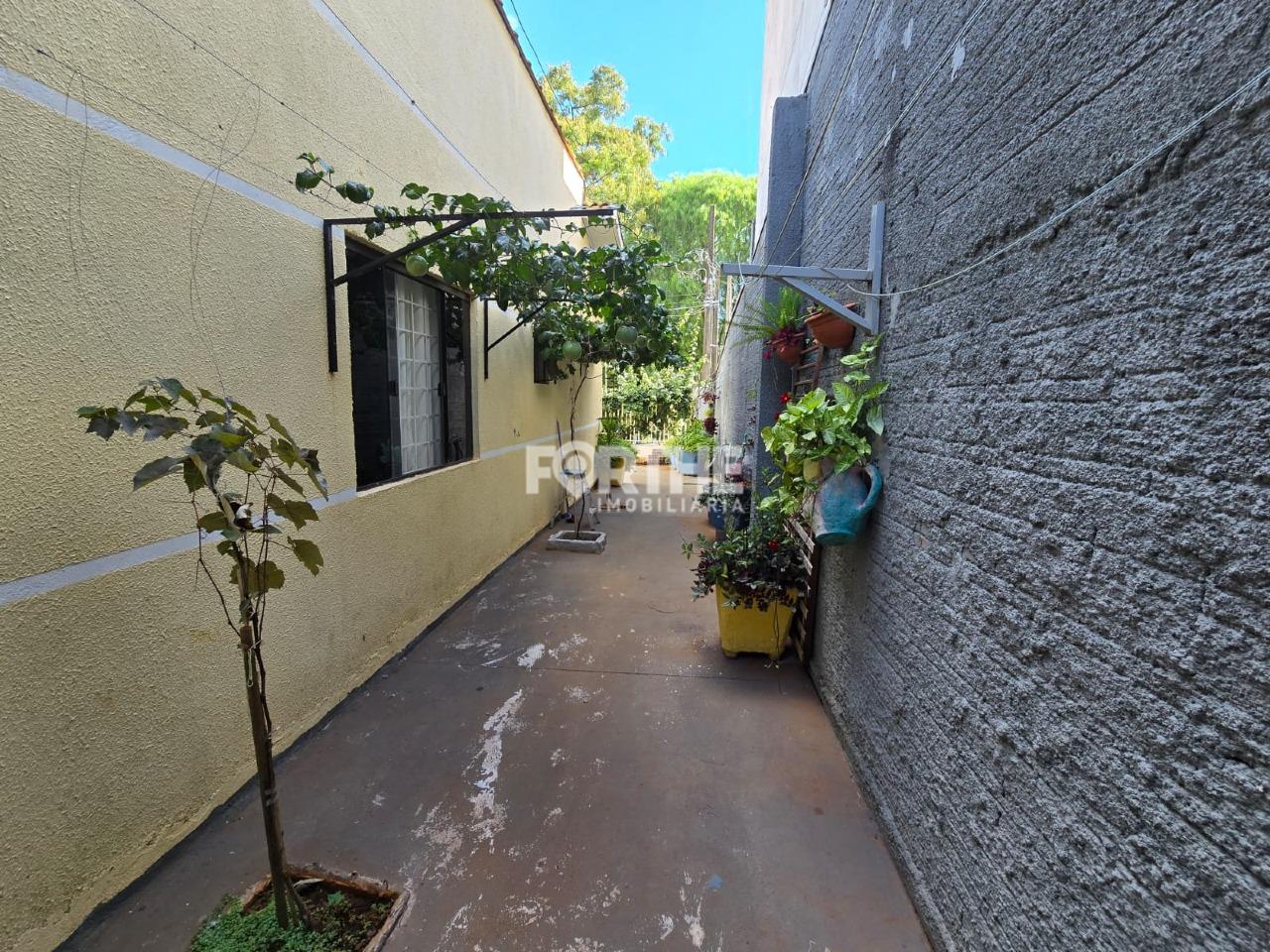 Casa à venda no Continental Park: 