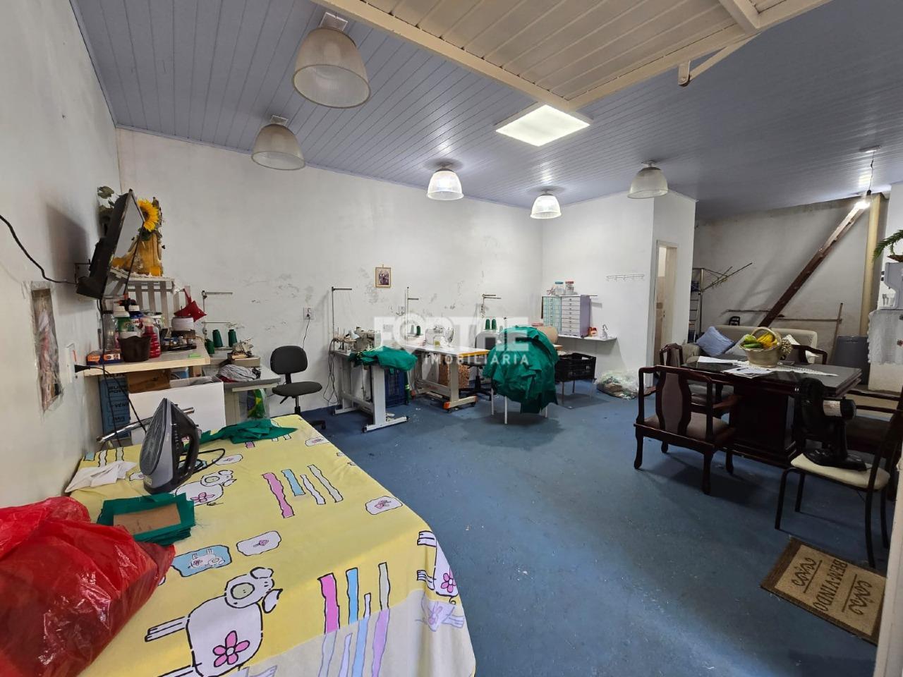 Casa à venda no Continental Park: 