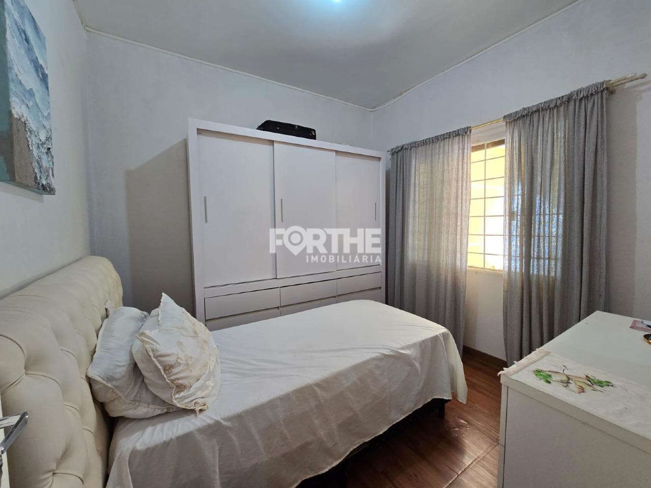 Casa à venda no Continental Park: 