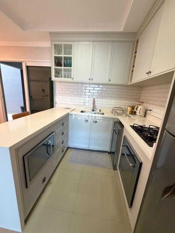 Sobrado à venda no Recanto Tropical: 