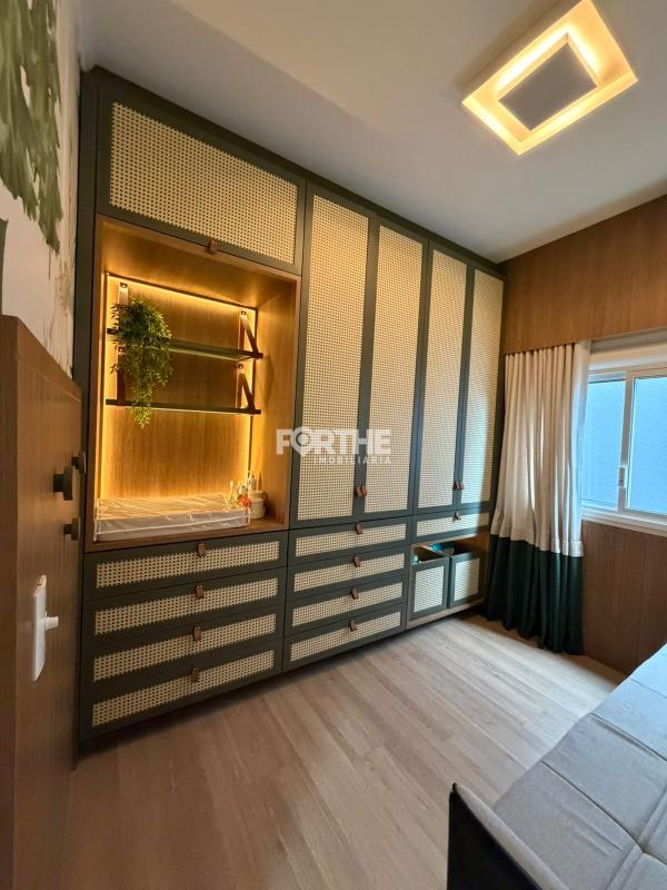 Sobrado à venda no Recanto Tropical: 