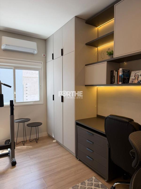 Sobrado à venda no Recanto Tropical: 