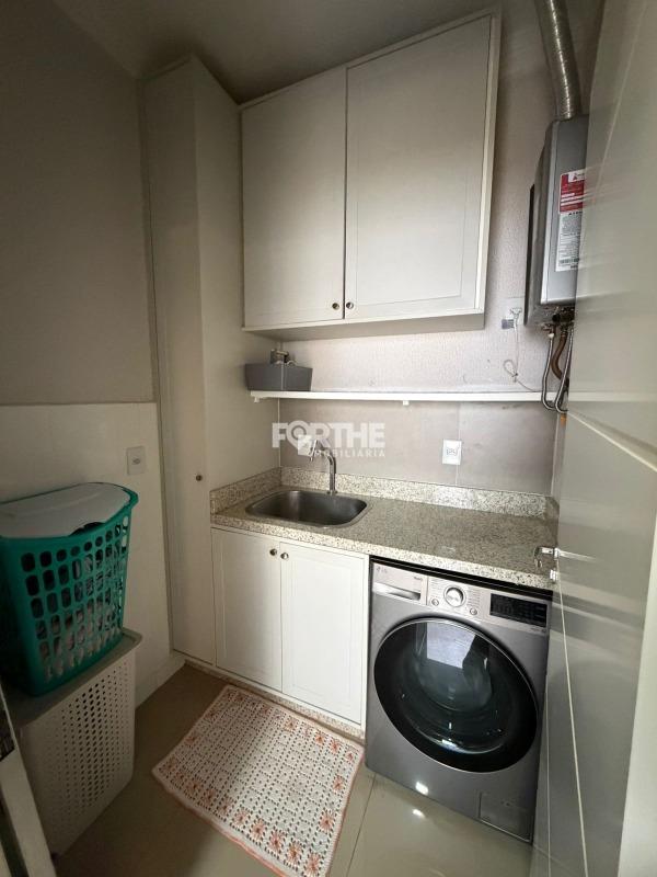 Sobrado à venda no Recanto Tropical: 