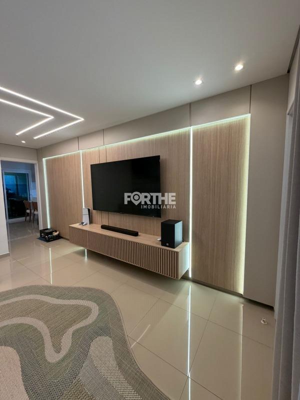 Sobrado à venda no Recanto Tropical: 