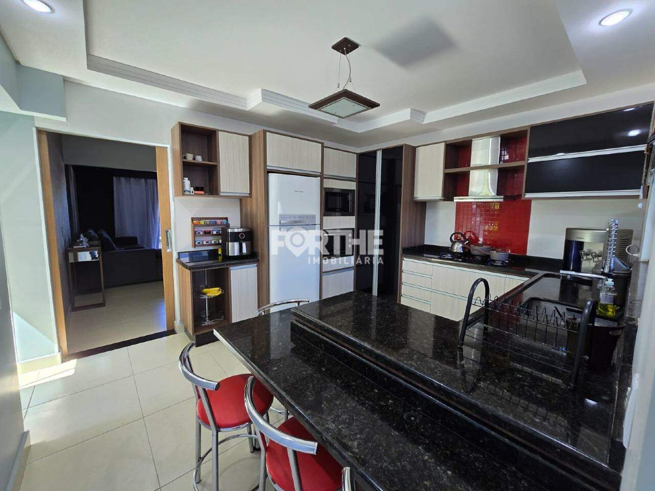 Sobrado à venda no Continental Park: 