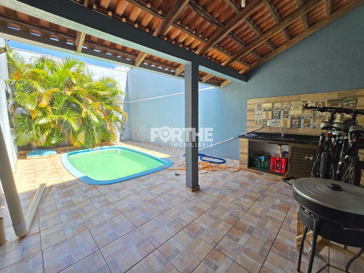 Sobrado à venda no Continental Park: 