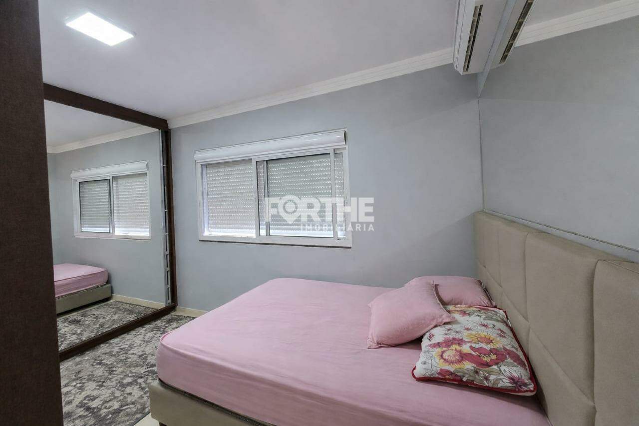 Sobrado à venda no Continental Park: 