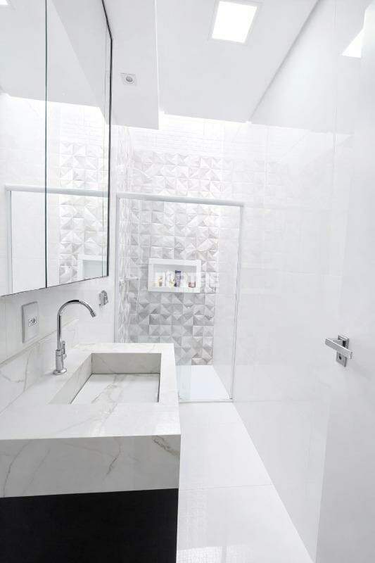 Sobrado à venda no Continental Park: 