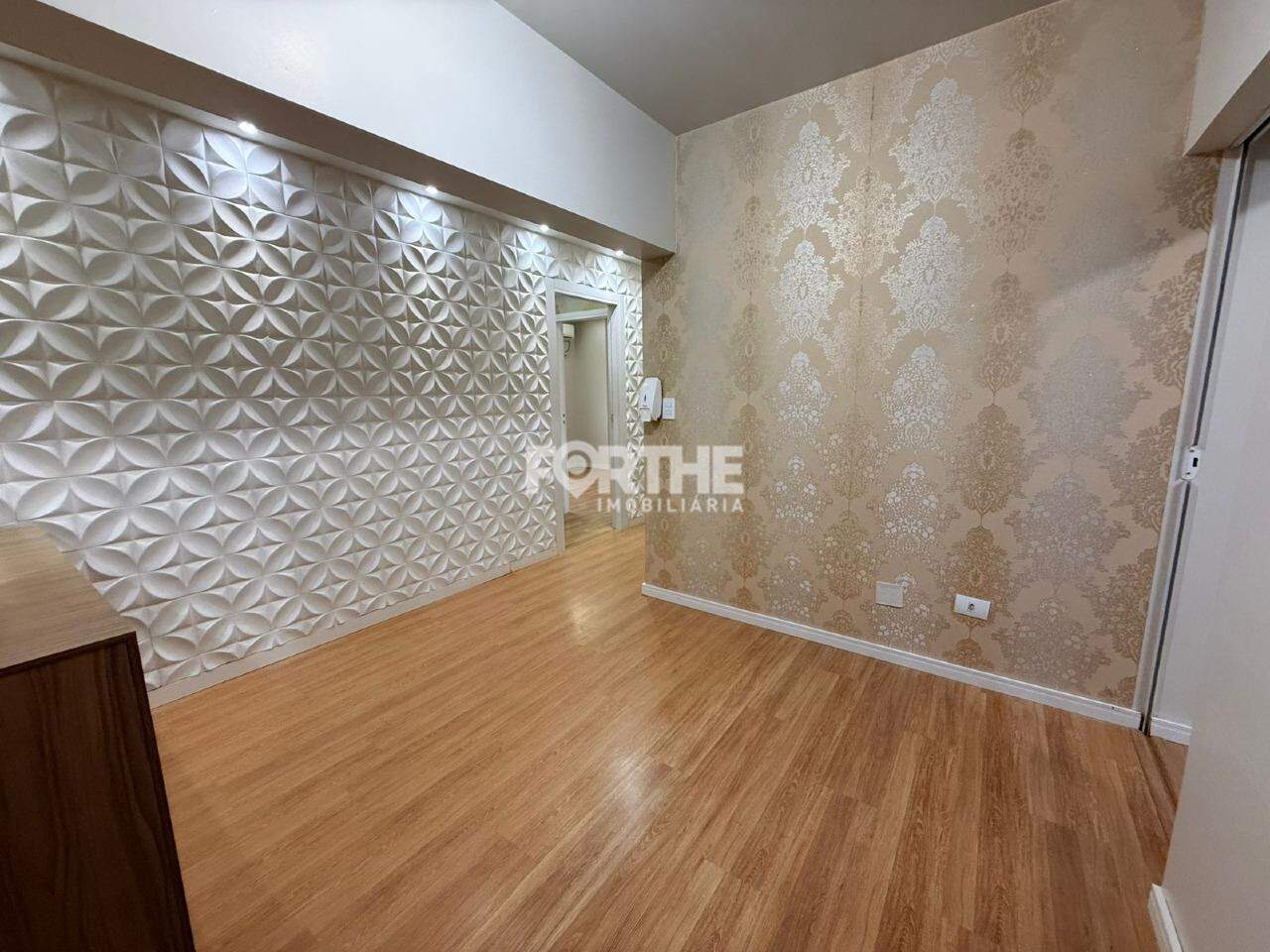 Sala comercial à venda no Centro: 