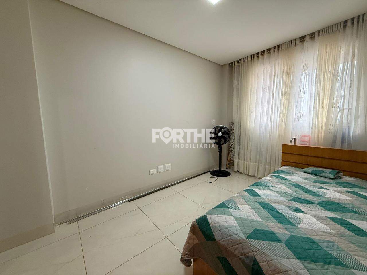 Apartamento à venda no Centro: DEMI SUÍTE 2