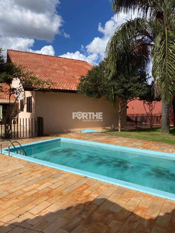 Casa à venda no Centro: 