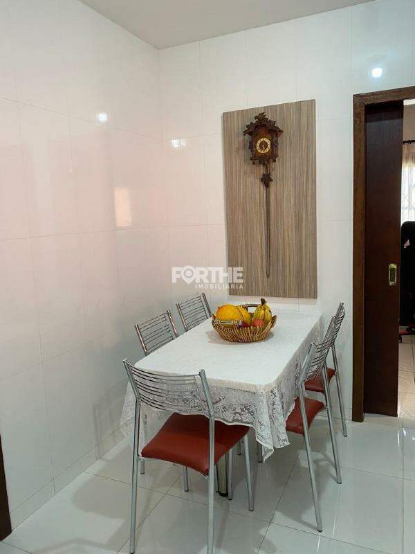 Casa à venda no Centro: 